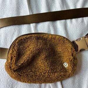 Lululemon Brown Sherpa Belt Bag